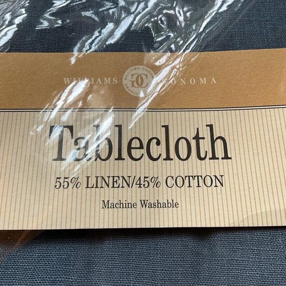 Williams-Sonoma Linen 70 x 70” Linen/Cotton Hemstitch tablecloth- Brand new! - Picture 2 of 4
